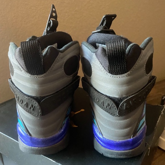 aqua 8s - Picture 3 of 4